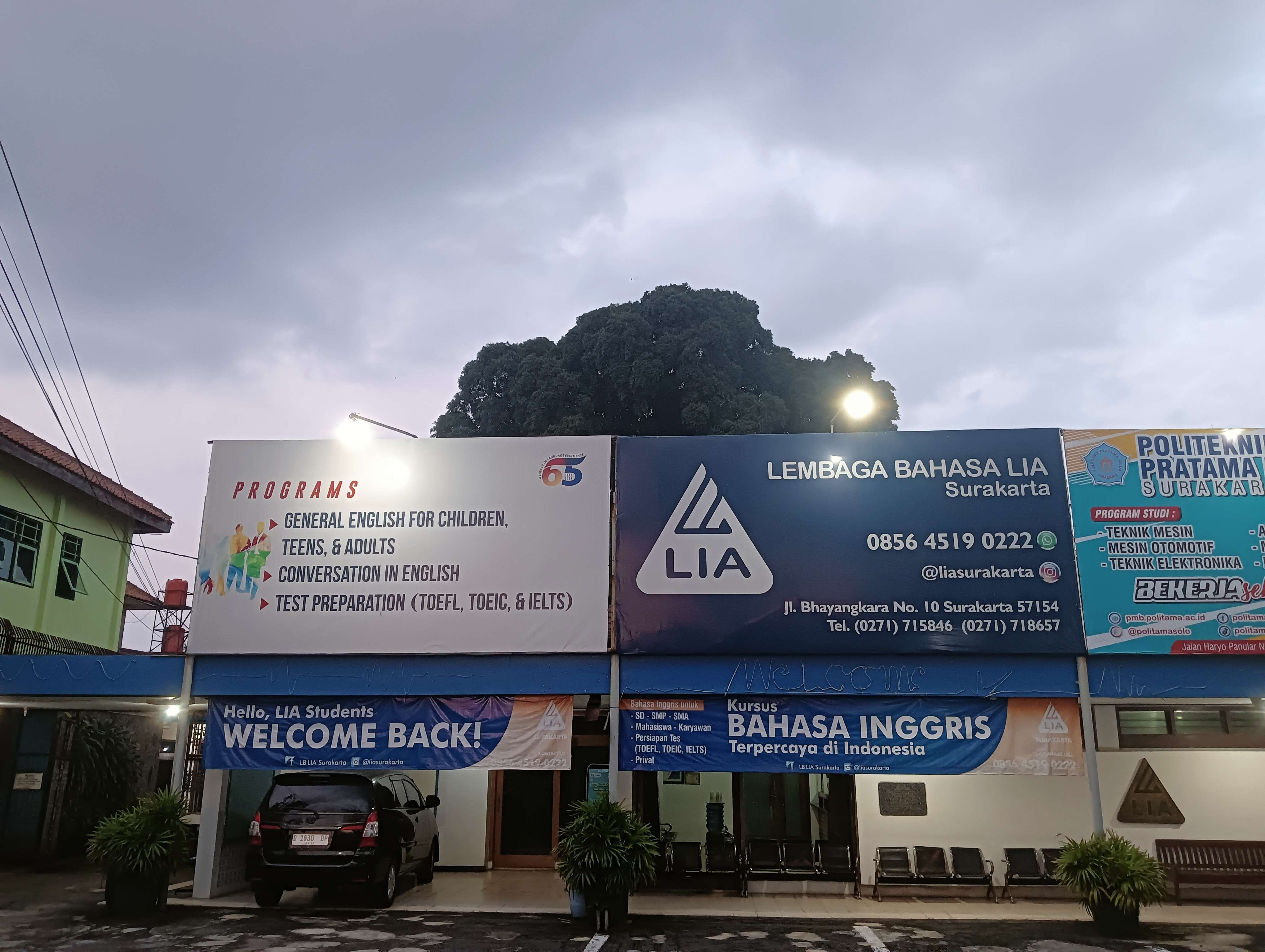 gedung_depan